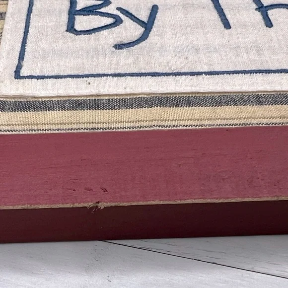 NWT By The Sea * embroidered framed wall art * - Picture 5 of 6